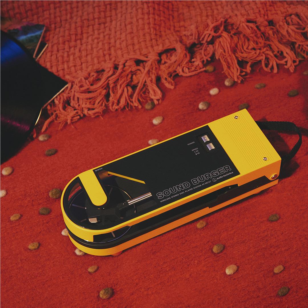 Audio Tecnica ATSB727 Sound Burger Portable Bluetooth Turntable (Yellow)