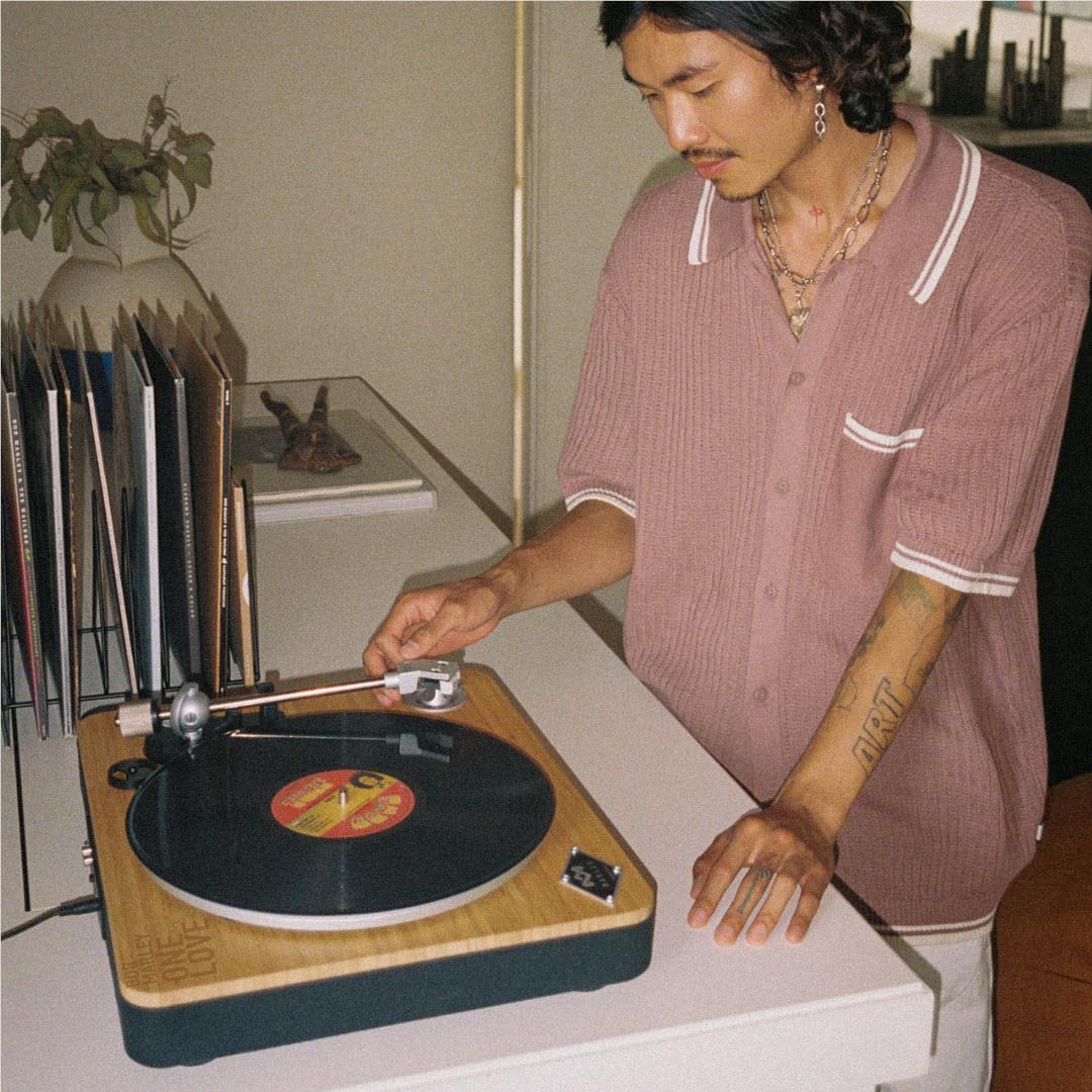 Marley One Love Stir It Up Wireless Turntable (Limited Edition)