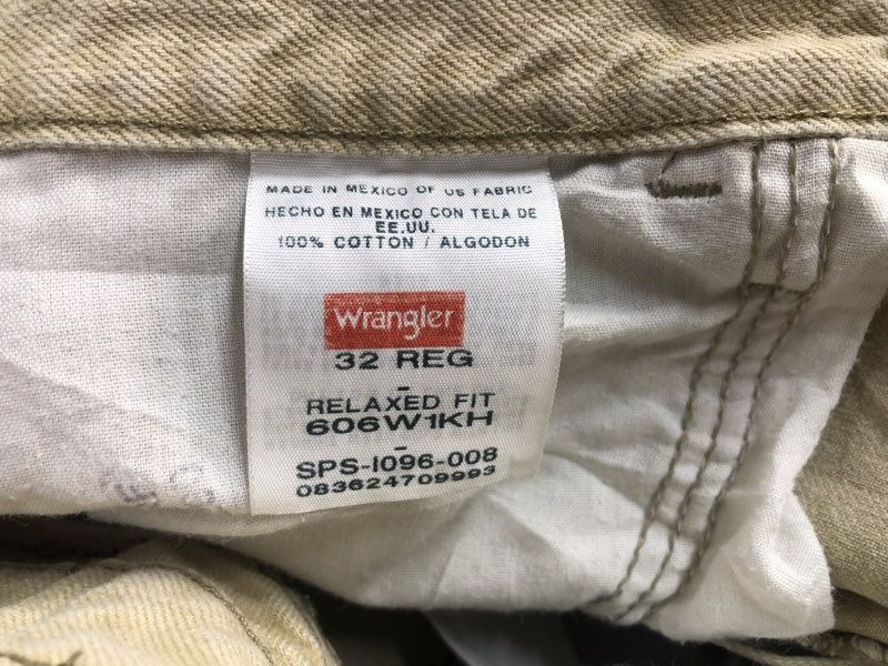 Wrangler Shorts Mens 32R Beige 606W1KH Bermuda Outdoor Workwear 100% Cotton