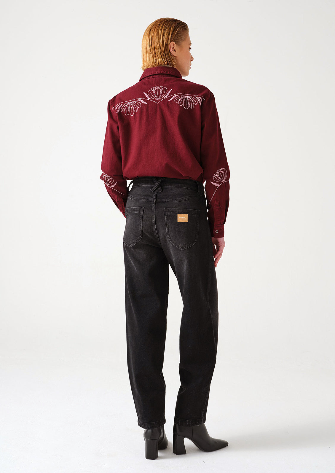 Mia Barrel Leg Jean