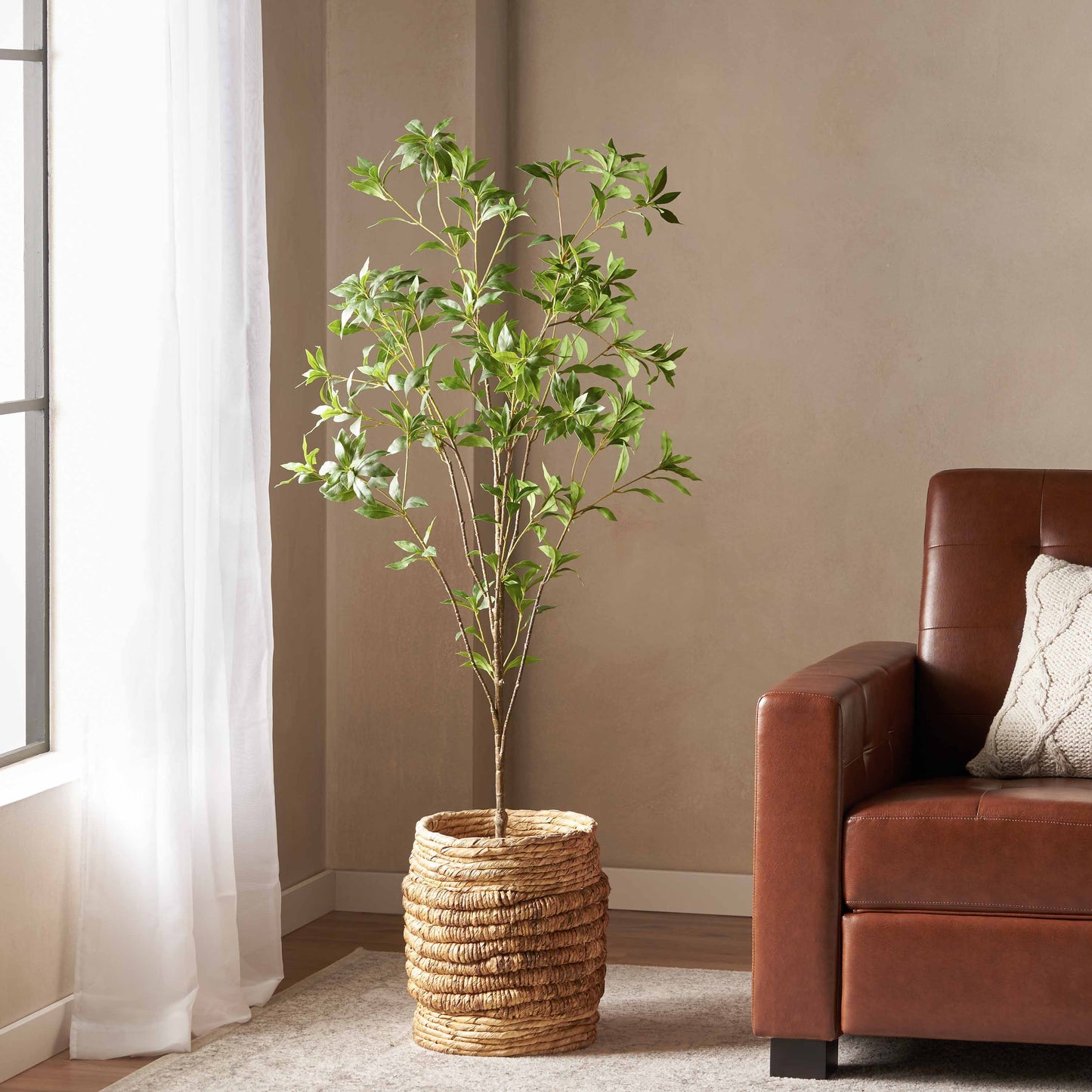 Artificial Pieris Tree