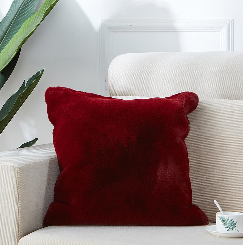 Floryn Luxury Chinchilla Faux Fur Pillow, 18" x 18"