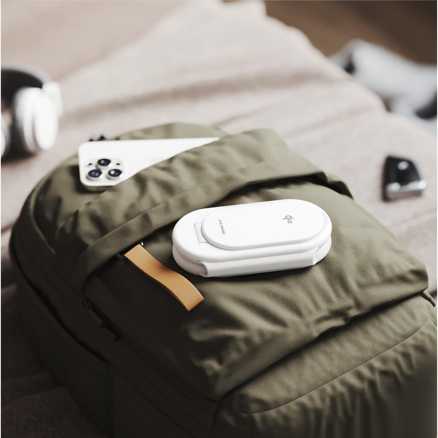 Alogic PackAway 3-in-1 Qi2 Wireless Charging Stand (White)