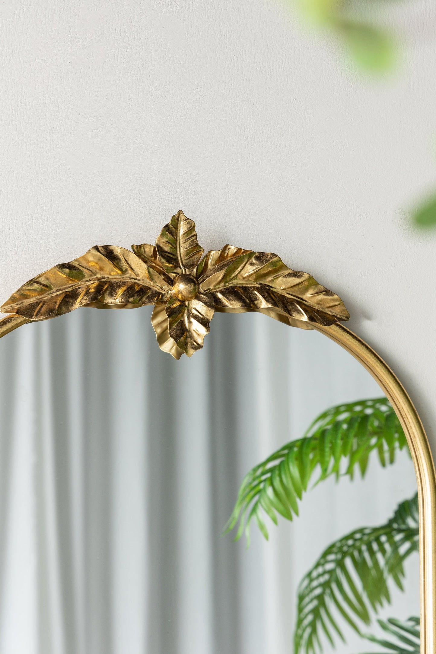 Wonderer Arched Wall Mirror with Metal Frame