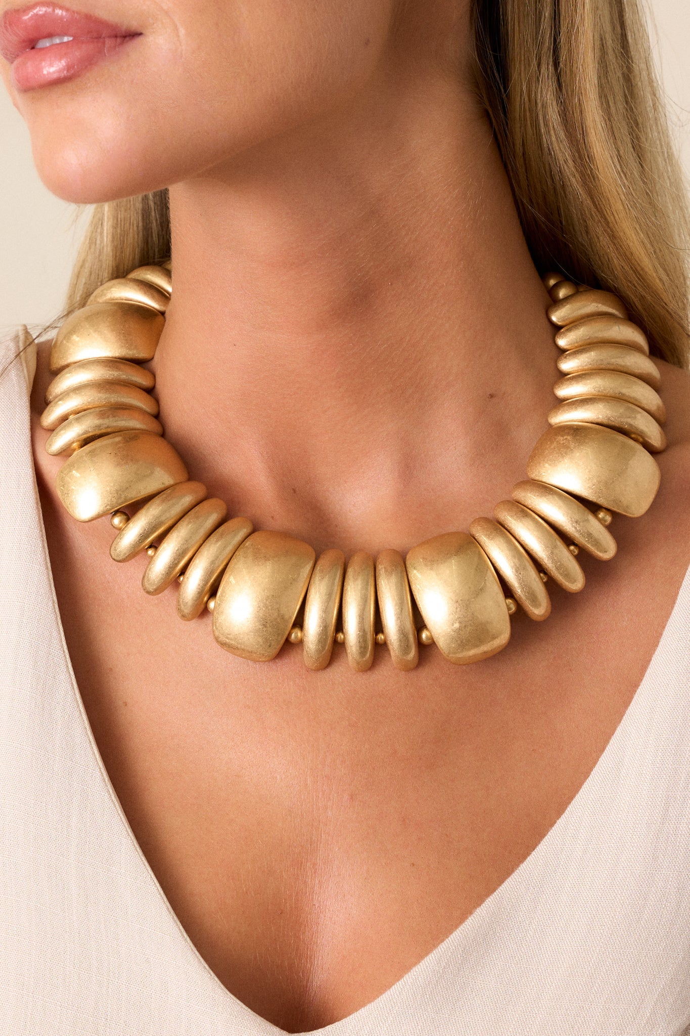 Moonlit Ember Gold Statement Collar Necklace