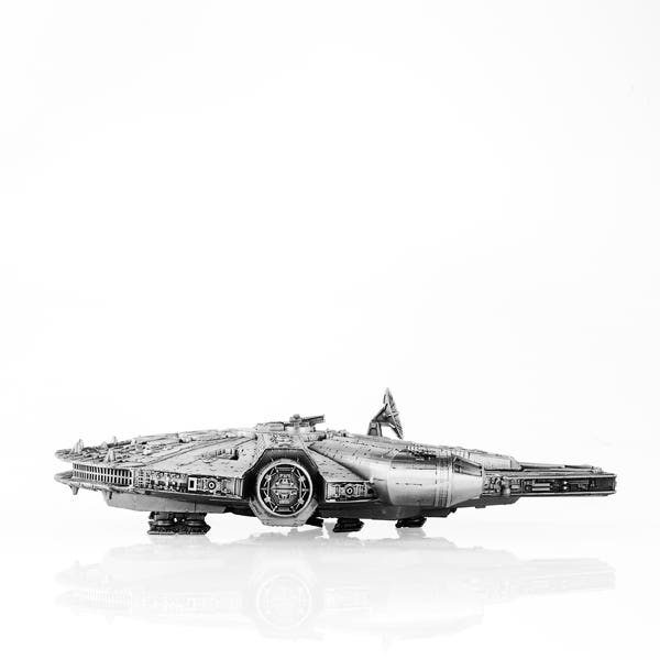 Star Wars Millenium Falcon Vehicle