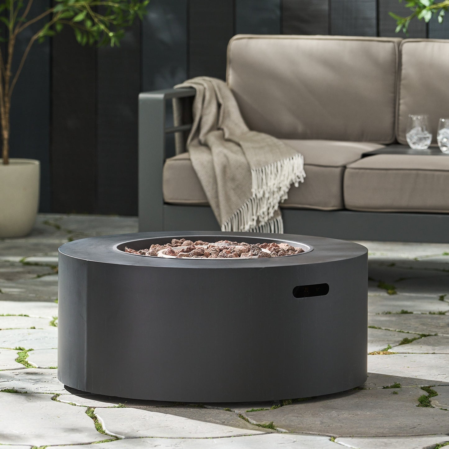 Outdoor Round Iron Propane Firepit