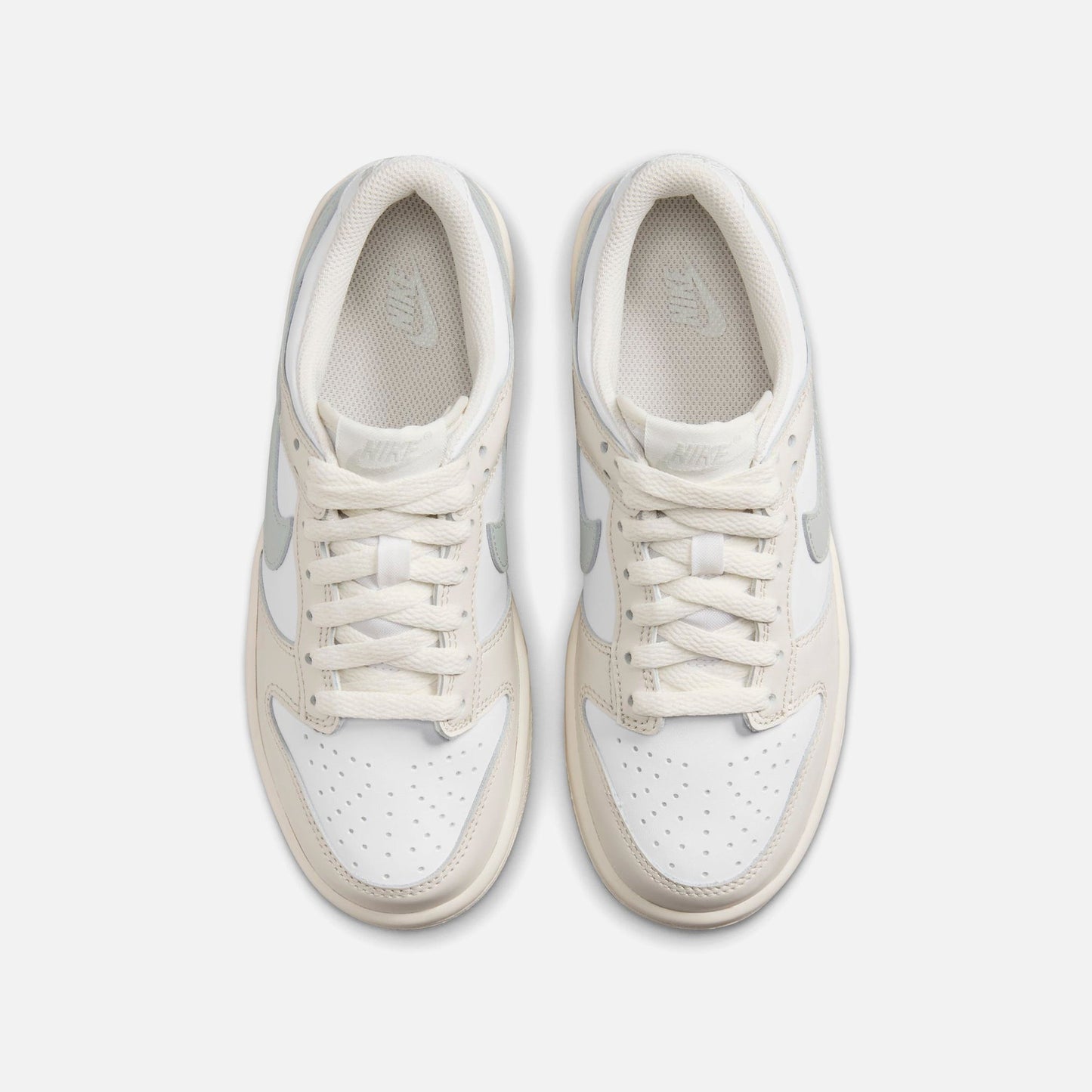 Nike GS Dunk Low - White / Light Silver / Phantom