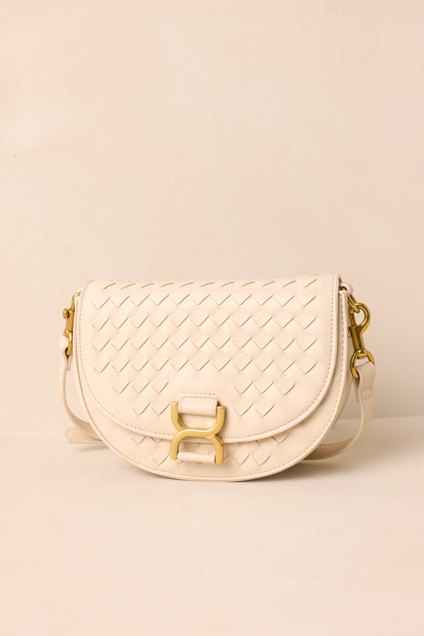 Tempest’s Call Beige Woven Faux Leather Handbag