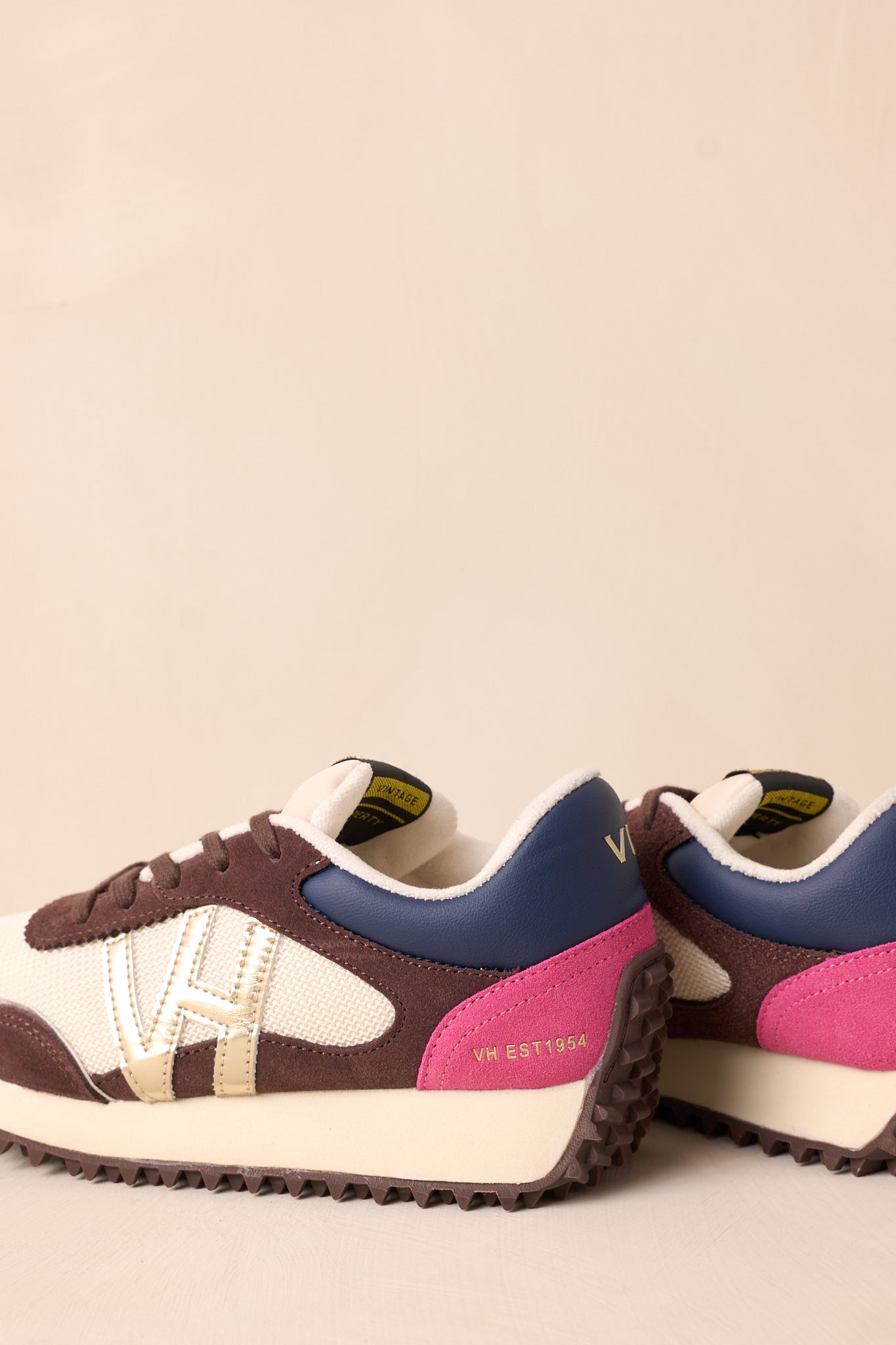 Vintage Havana Cosmic 31 Chocolate Multi Sneakers