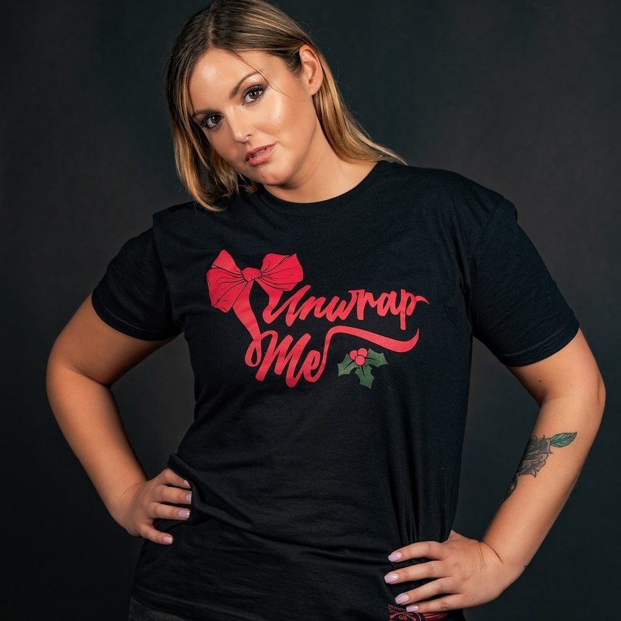 Women's Unwrap Me Boyfriend Fit T-Shirt - Black