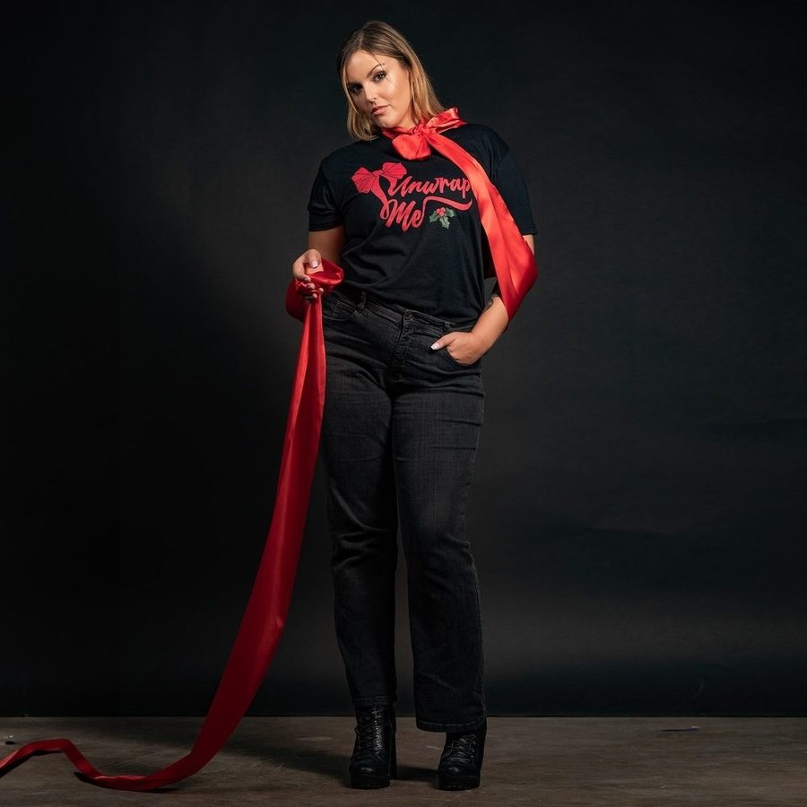 Women's Unwrap Me Boyfriend Fit T-Shirt - Black