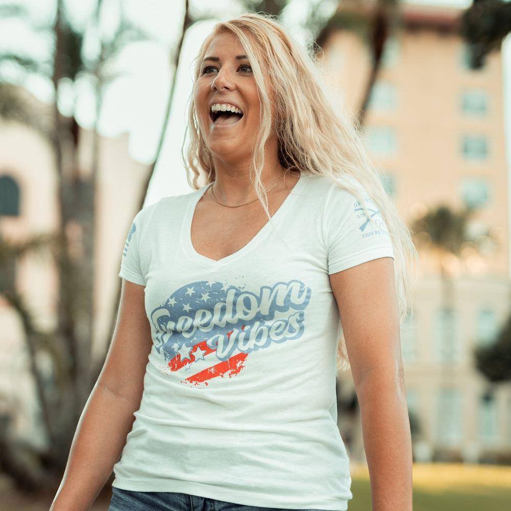 Women's Freedom Vibes V-Neck - White