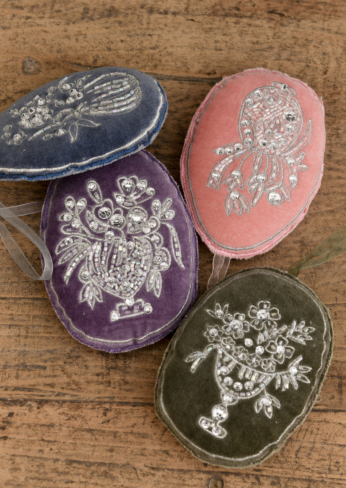 Flower Vase Velvet Ornament
