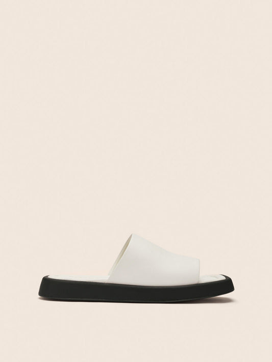 Barça Cream Sandal