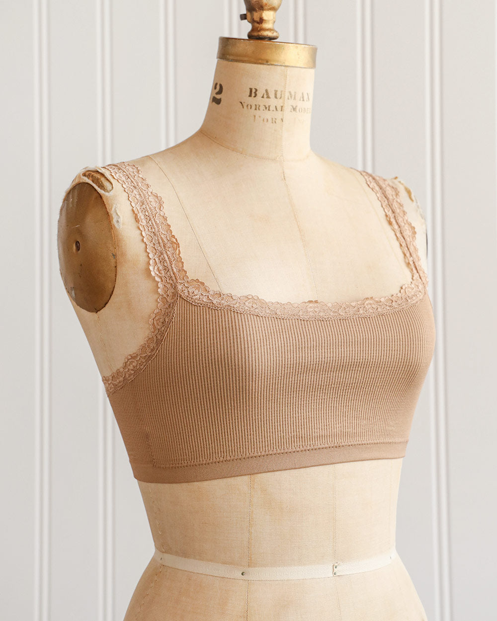 Claire Bralette - Mocha