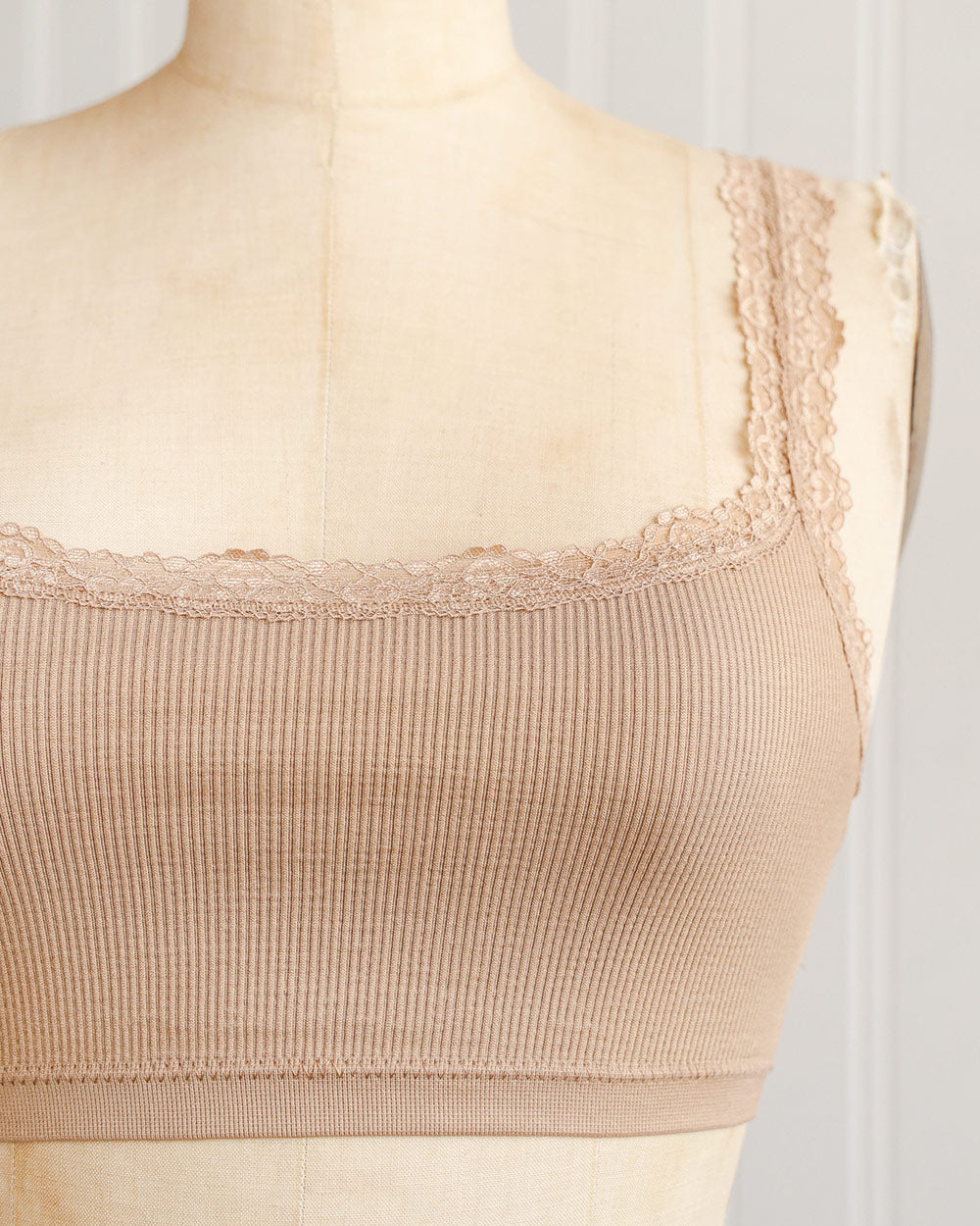Claire Bralette - Mocha