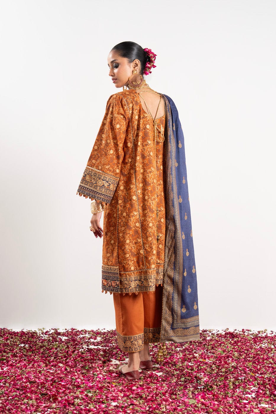 3 Pc Embroidered Cambric Suit With Lawn Dupatta