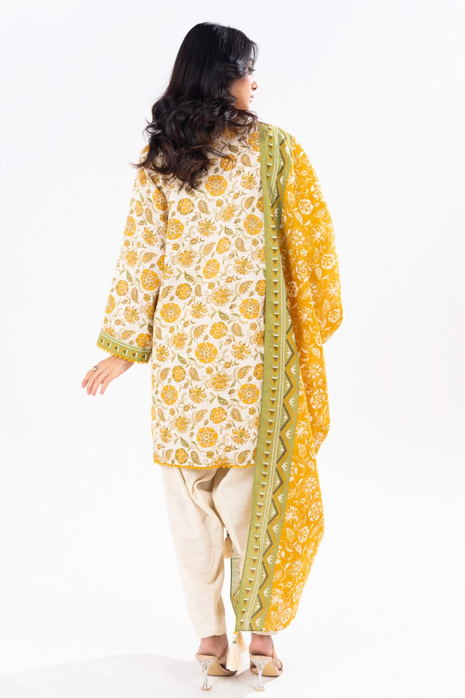 3 Piece Printed Khaddar Suit With Light Khaddar Dupatta
