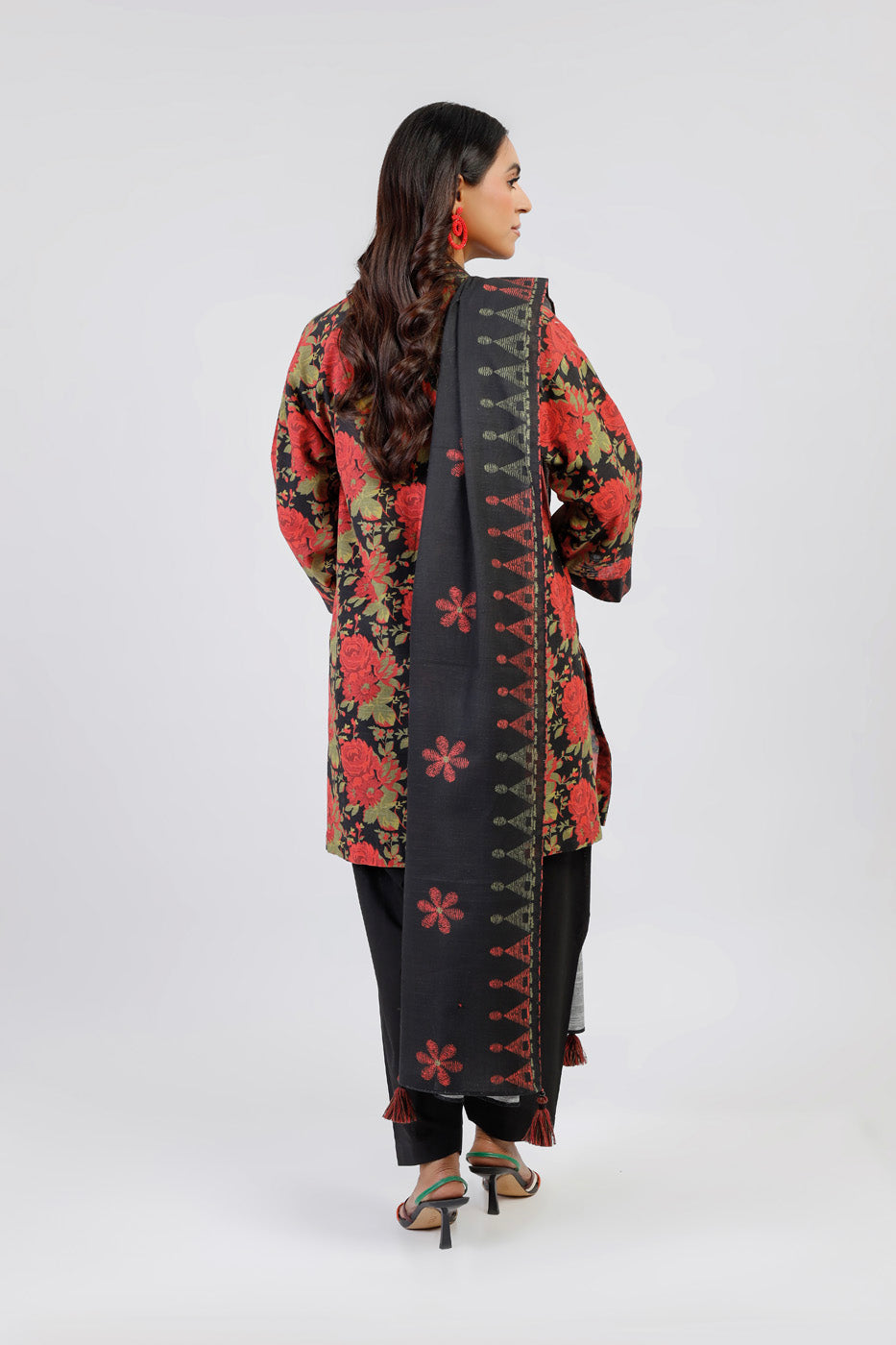 3 Piece Printed Khaddar Suit With Light Khaddar Dupatta