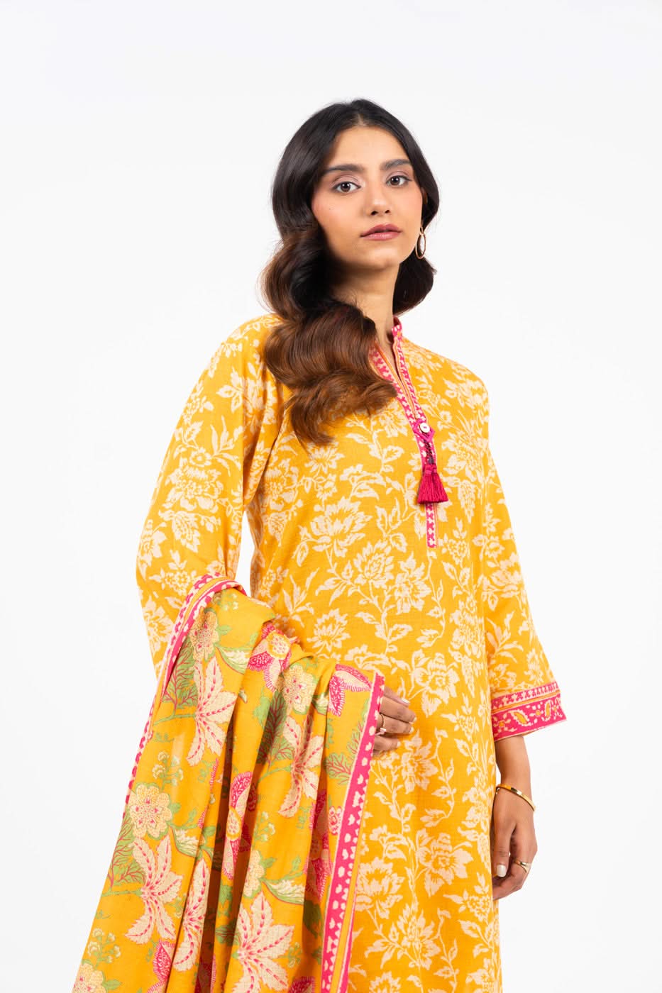 3 Piece Printed Khaddar Suit With Light Khaddar Dupatta