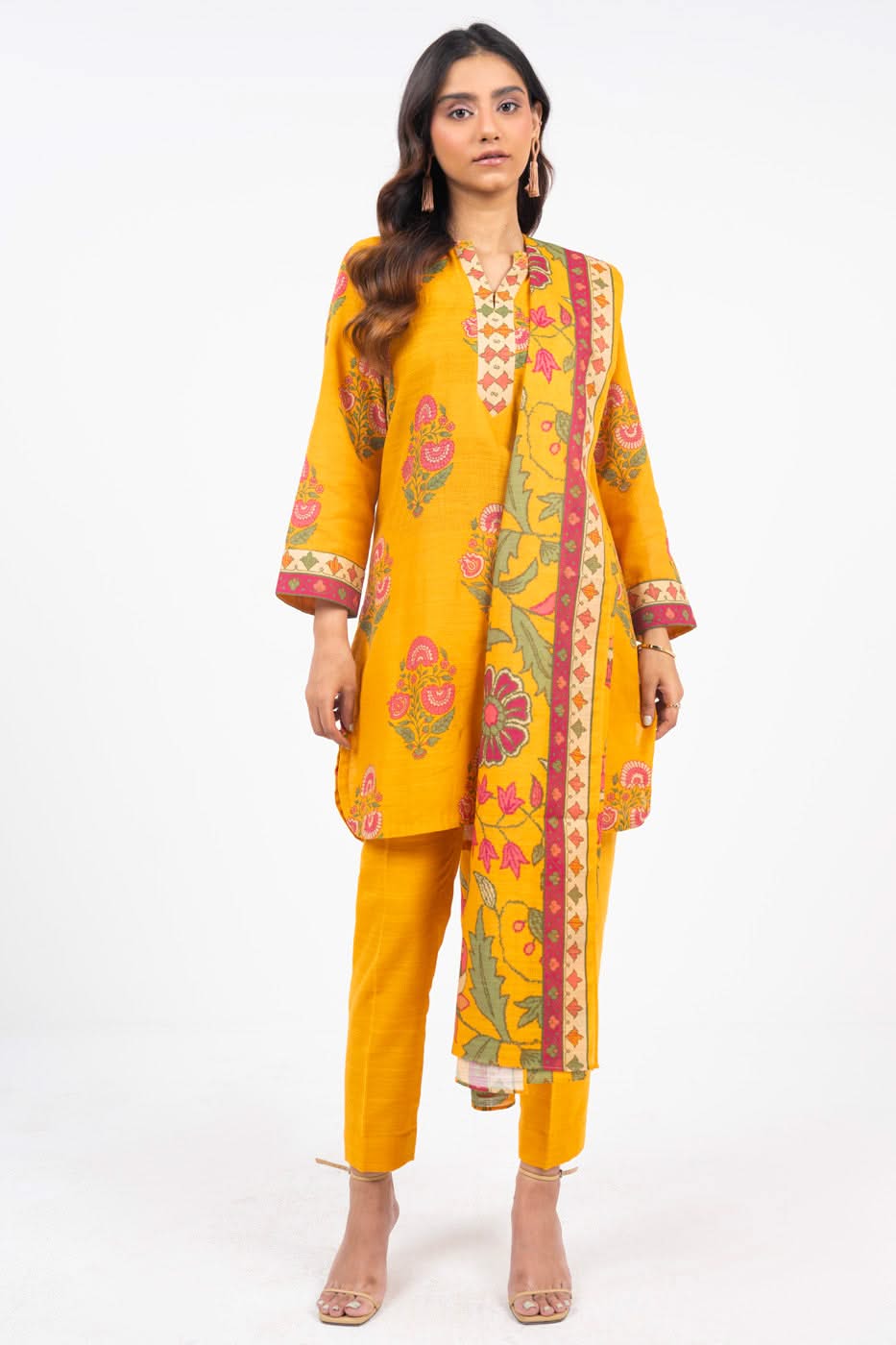 2 Piece Printed Khaddar Suit With Khaddar Dupatta
