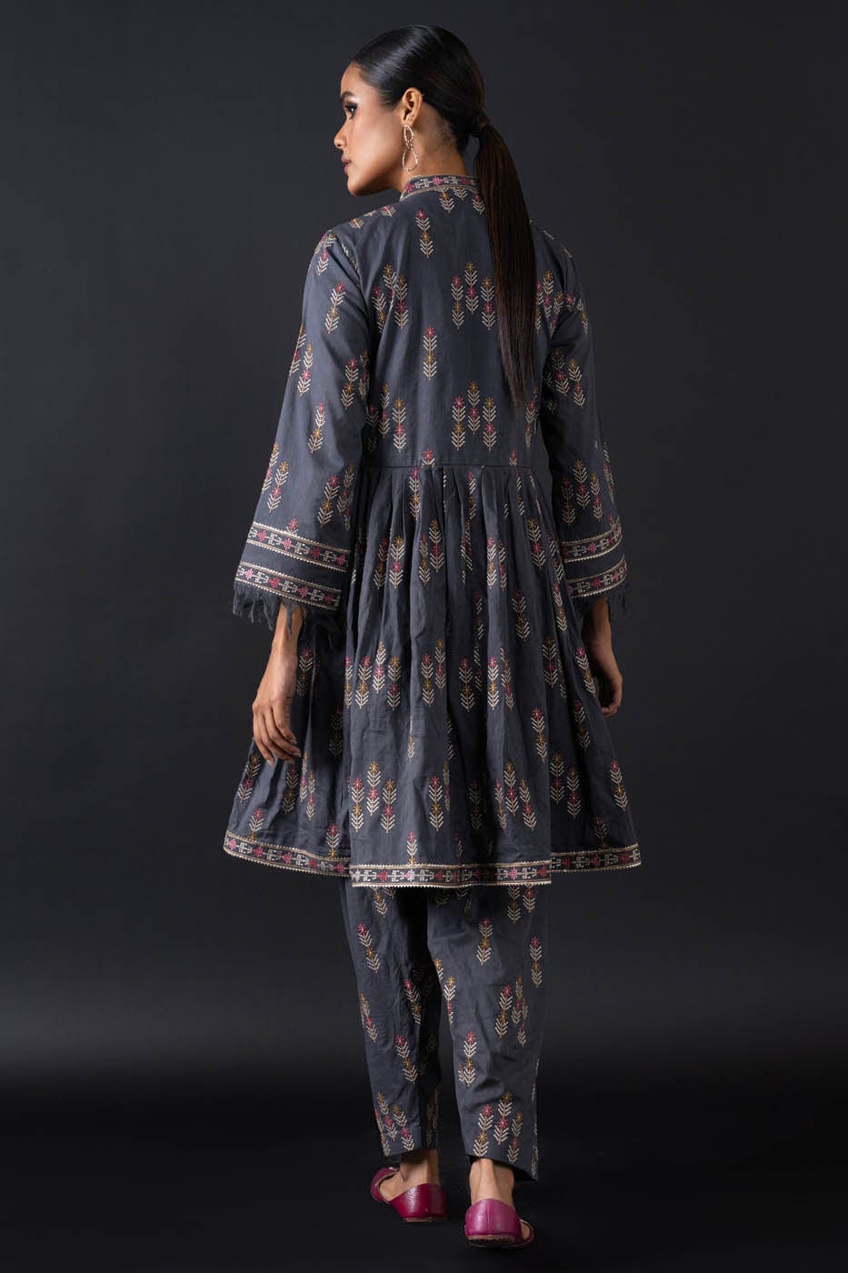 Embroidered Two-Way Slub Shirt Fabric (Sold By Per Meter)