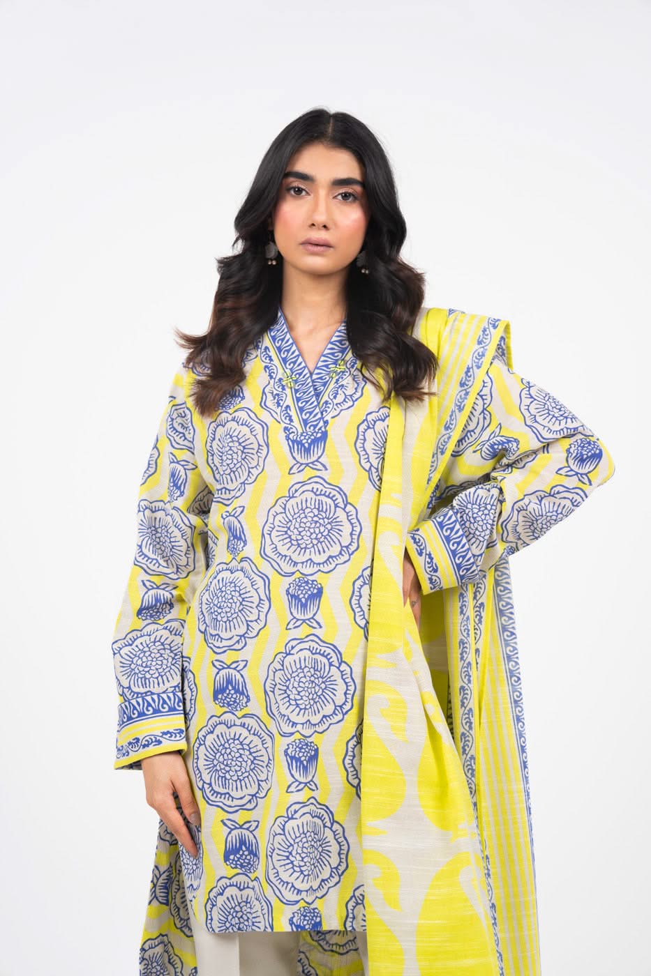 3 Piece Printed Khaddar Suit With Light Khaddar Dupatta