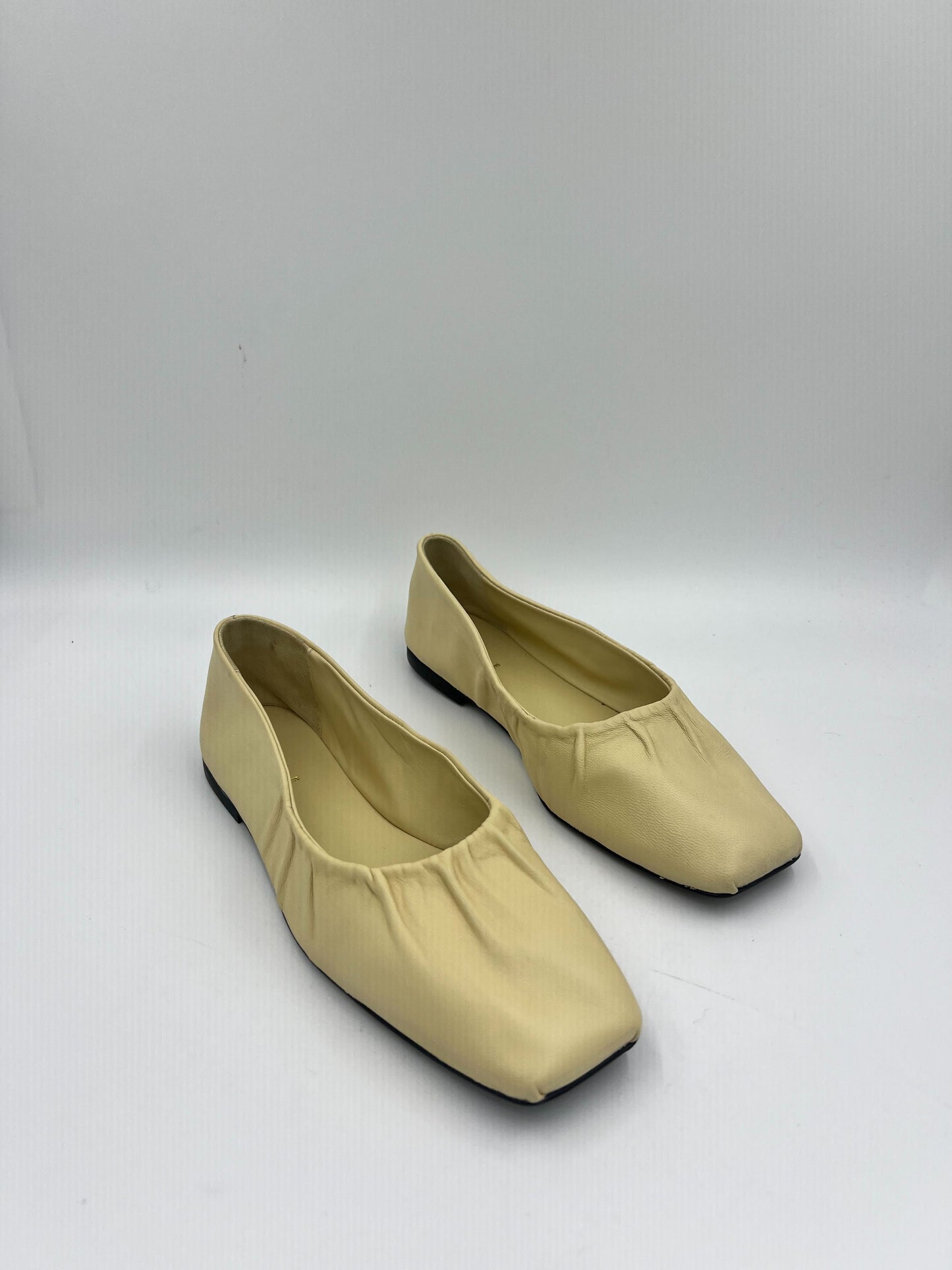 Pinoso Butter Ballerina
