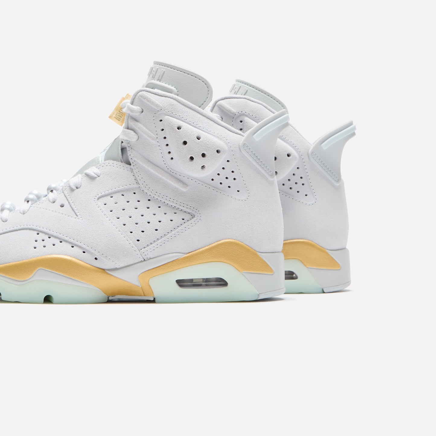 Jordan WMNS Air Jordan 6 Retro - Pure Platinum / Metallic Gold / Coconut Milk / Glacier Blue