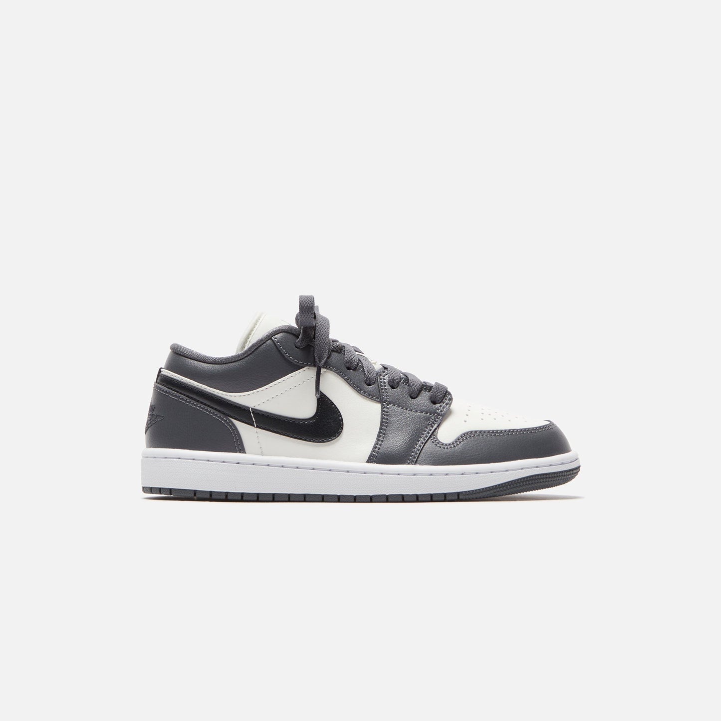 Jordan WMNS Air Jordan 1 Low - Sail / Off Noir / Dark Grey / White