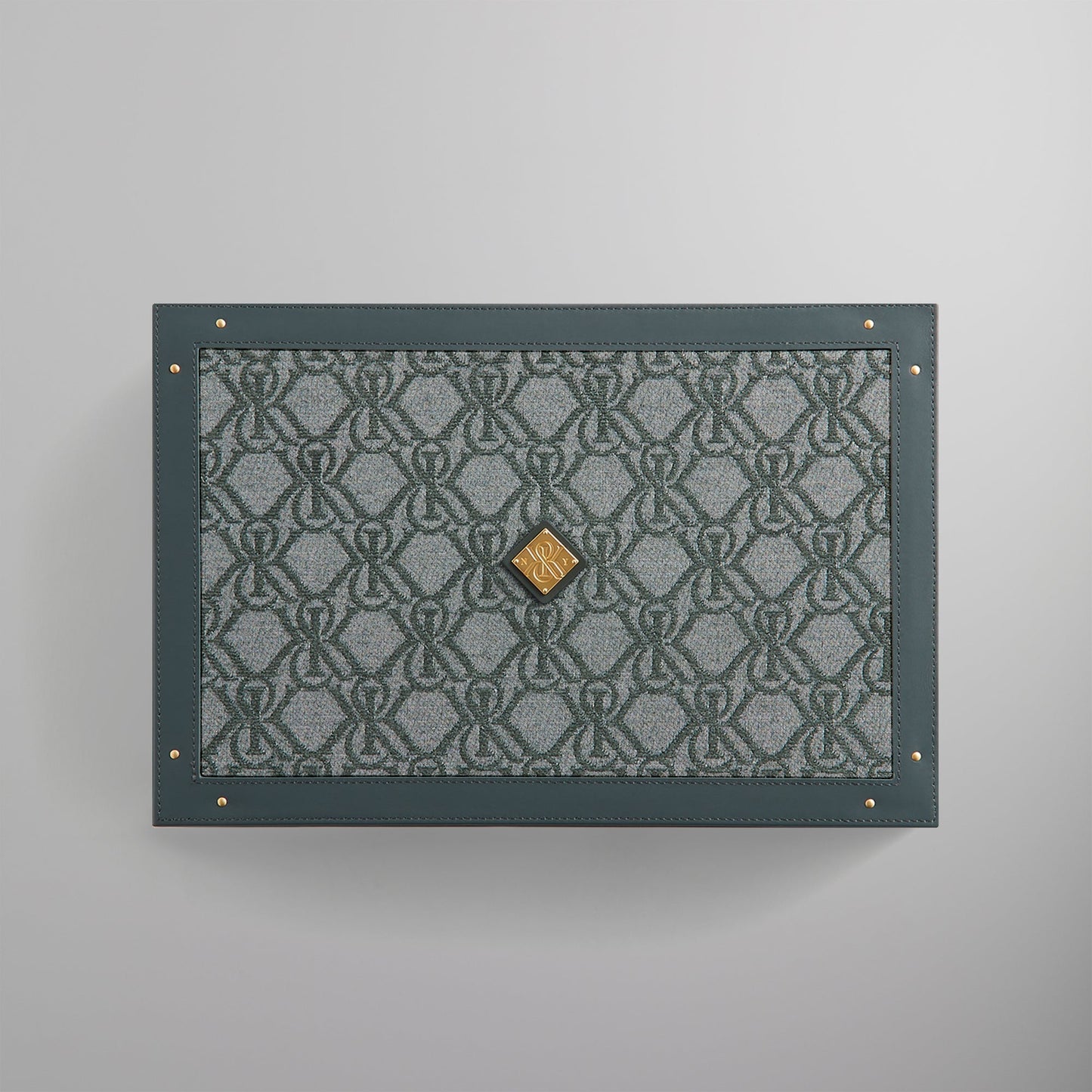 Kithmas Monogram Jacquard Poker Set - Machine