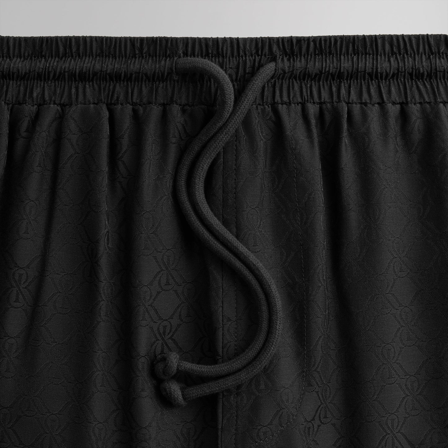 Kithmas Crest Monogram Pajama Set - Black