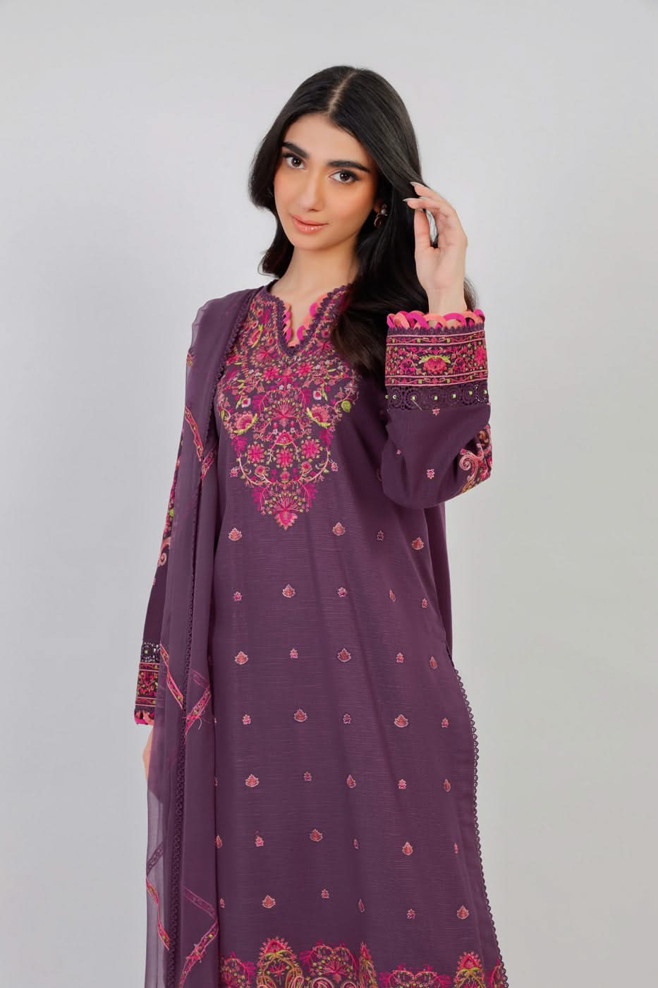 3 Pc Embroidered Khaddar Suit With Chiffon Dupatta