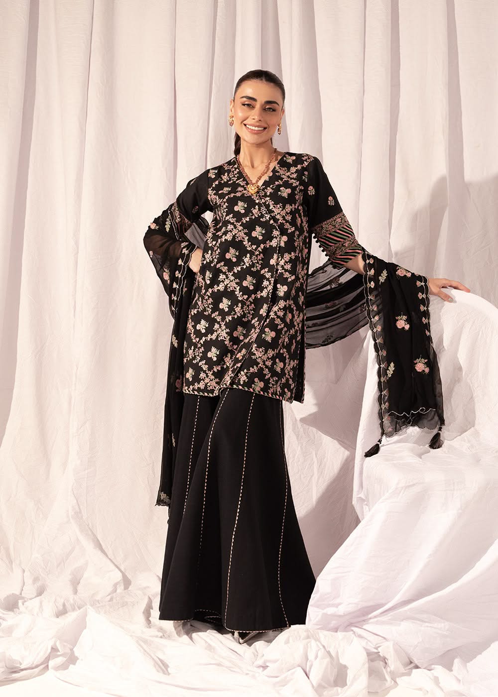 3 Pc Embroidered Khaddar Suit With Chiffon Dupatta