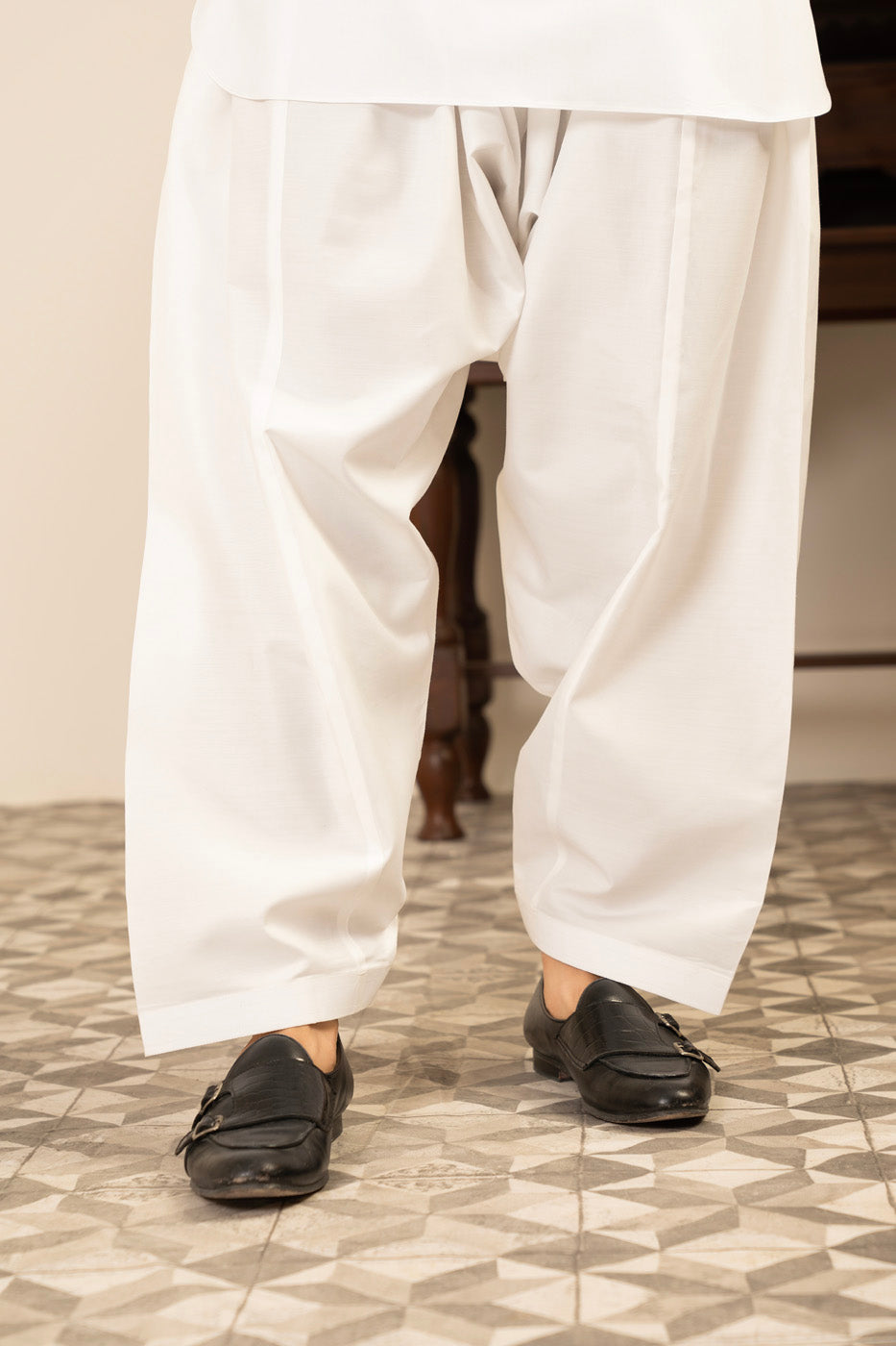 Latha Shalwar
