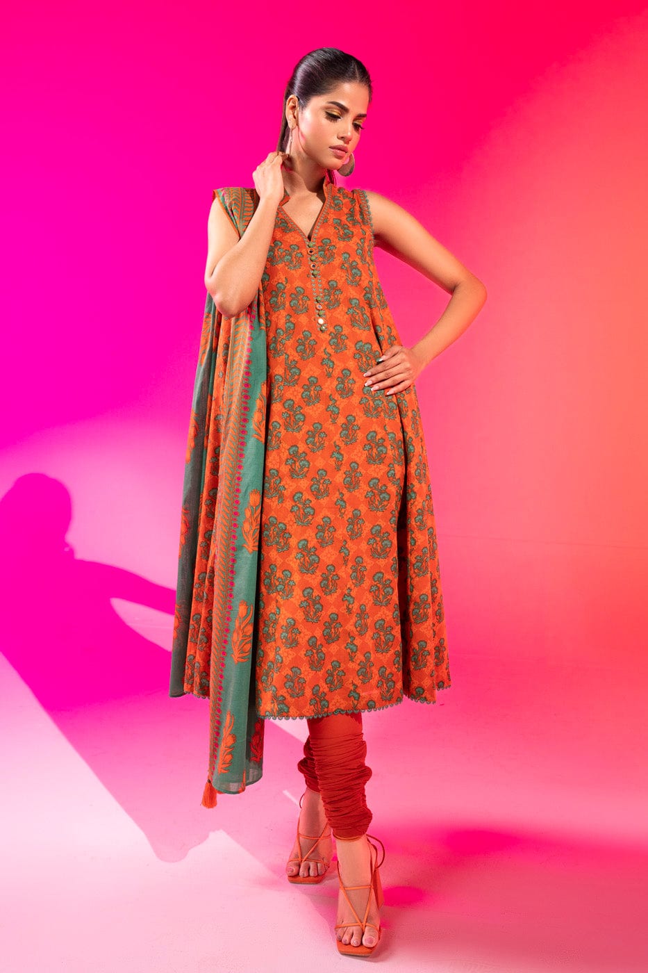 2 Pc Printed Lawn Suit With Silver Lawn Dupatta