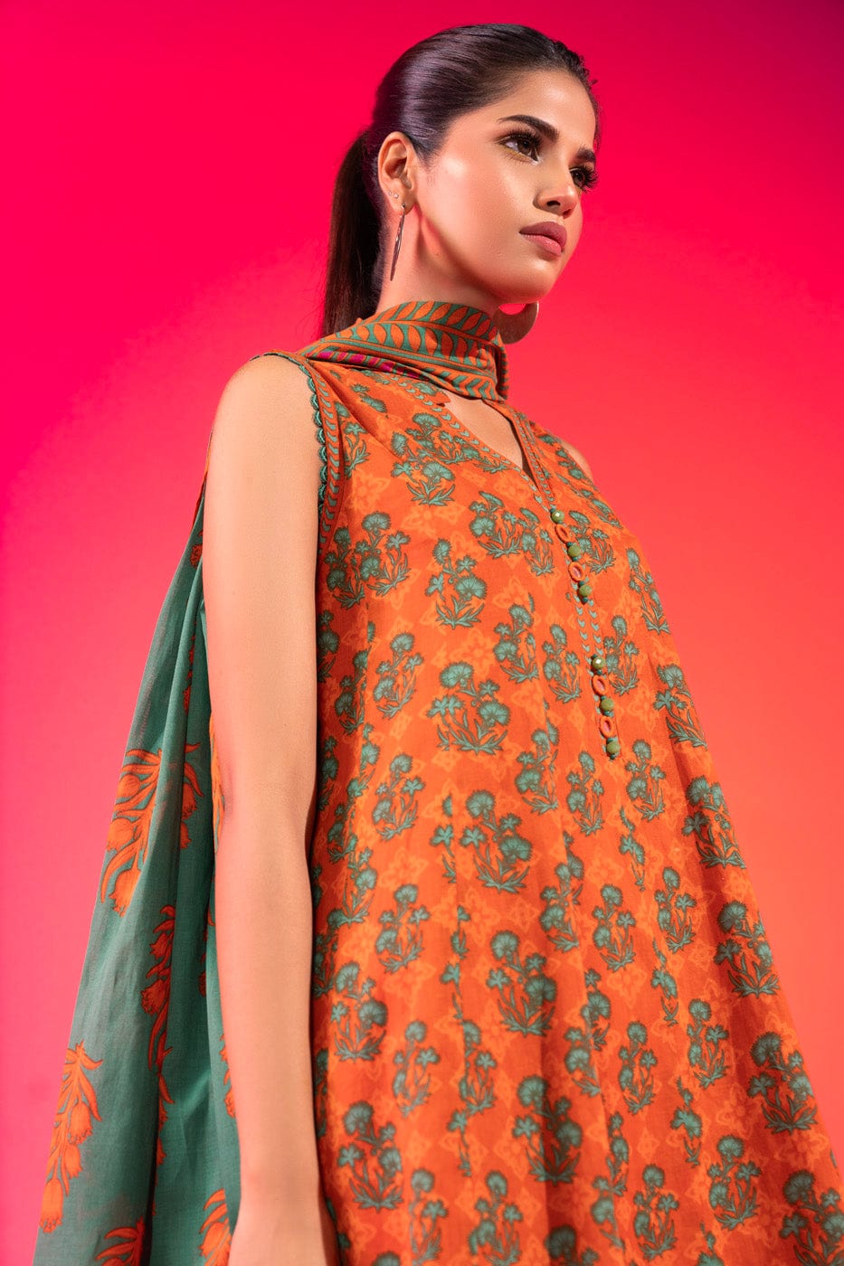 2 Pc Printed Lawn Suit With Silver Lawn Dupatta