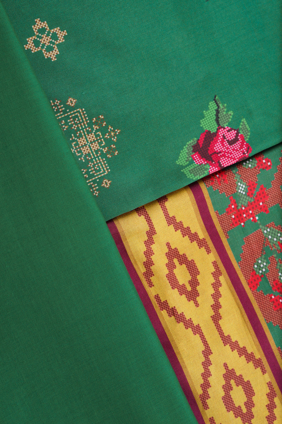 3 Pc Printed Lawn Suit With Lawn Dupatta