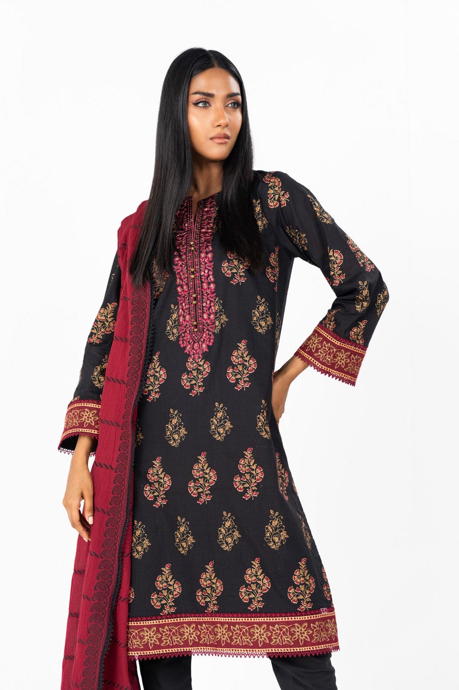 3 Pc Printed Embroidered Lawn Suit With Dyed Jacquard Dupatta