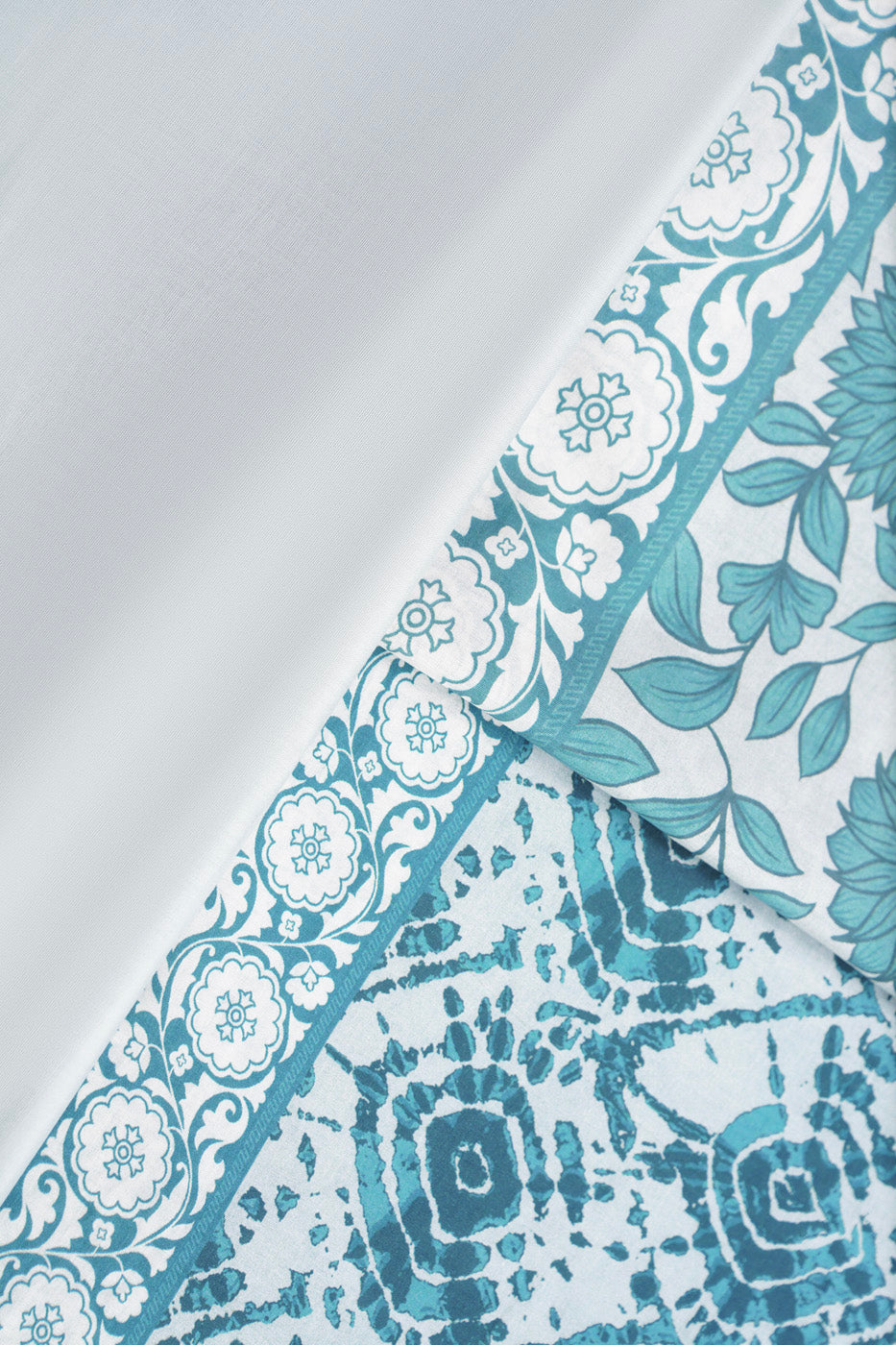 3 Pc Printed Lawn Suit With Lawn Dupatta