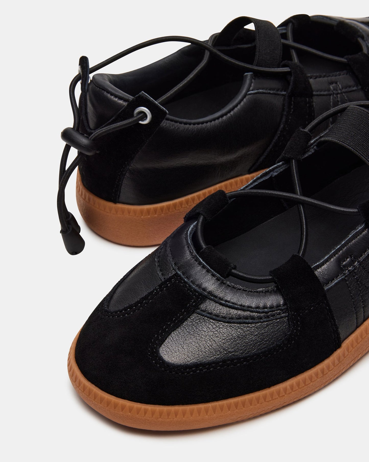 WANDER BLACK LEATHER