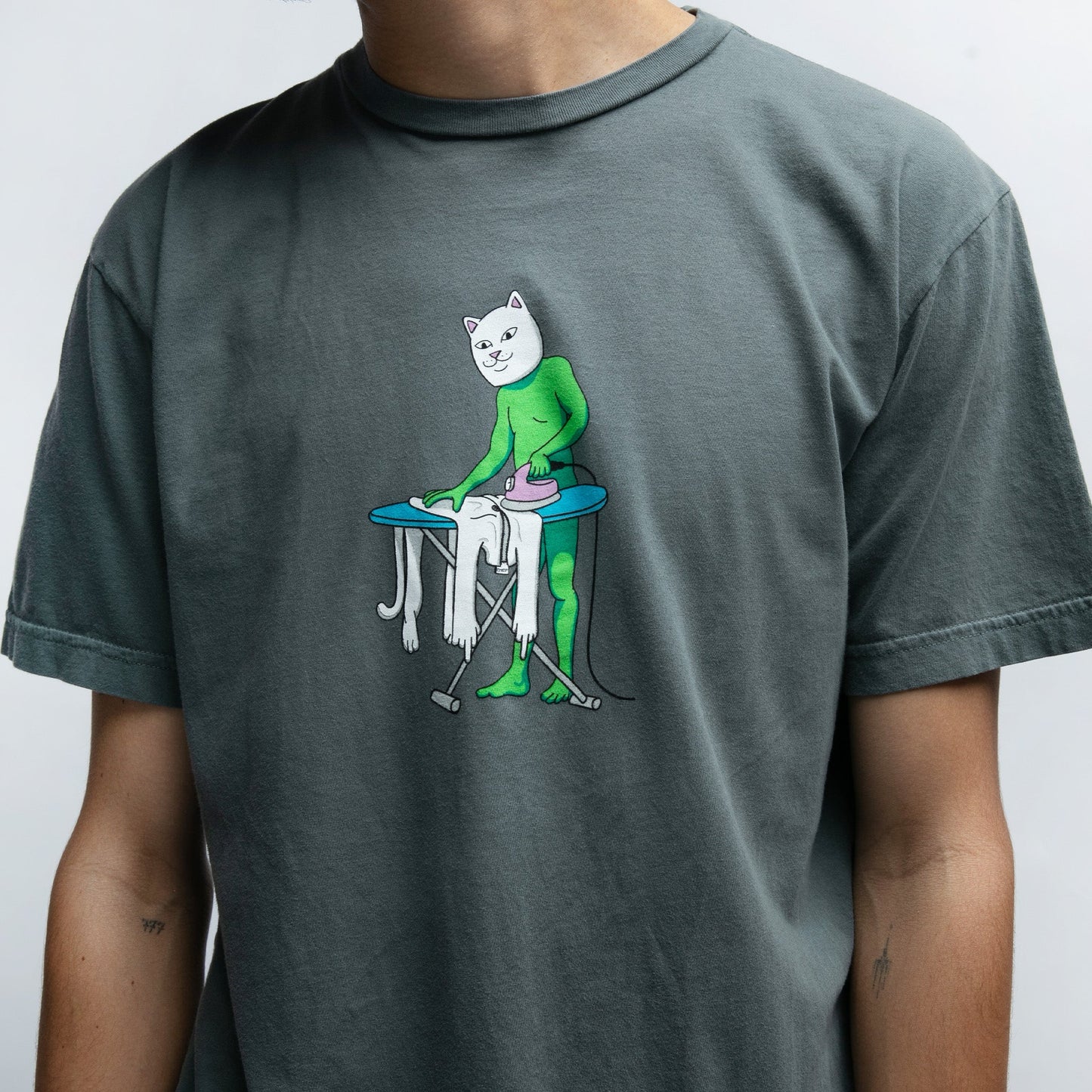 Laundry Day Tee (Charcoal)
