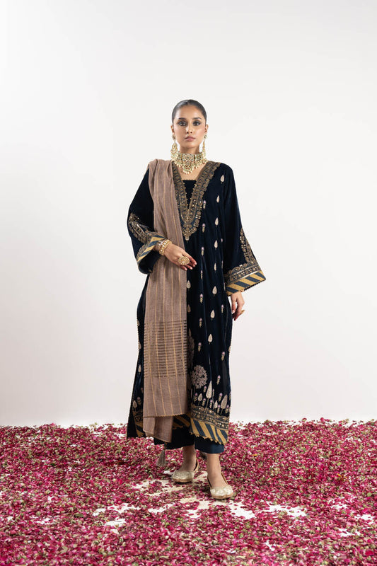 3 Pc Embroidered Velvet Suit With Yarn Dyed Dupatta