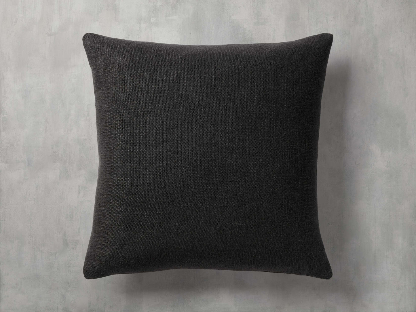 Izzy Pillow
