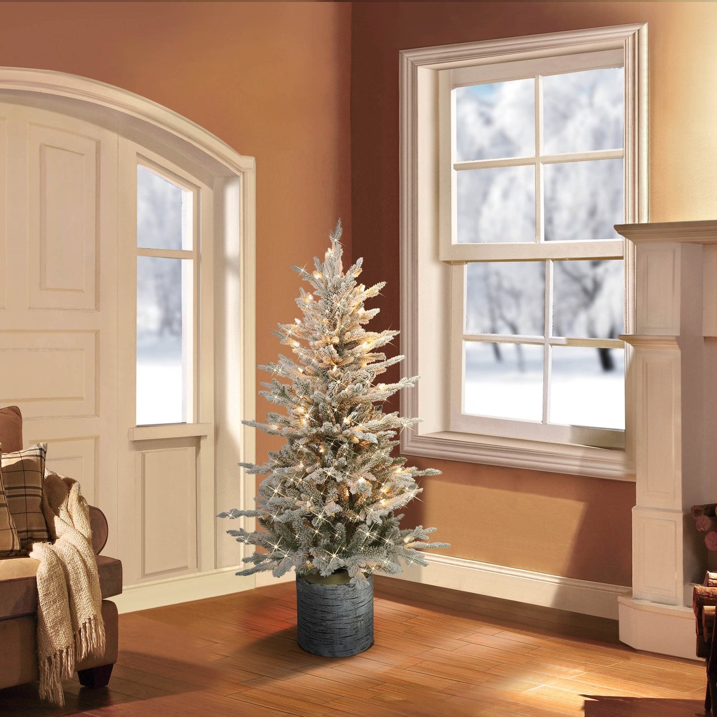 4.5 ft Pre-lit Potted Flocked Arctic Fir Artificial Christmas Tree with Clear Lights