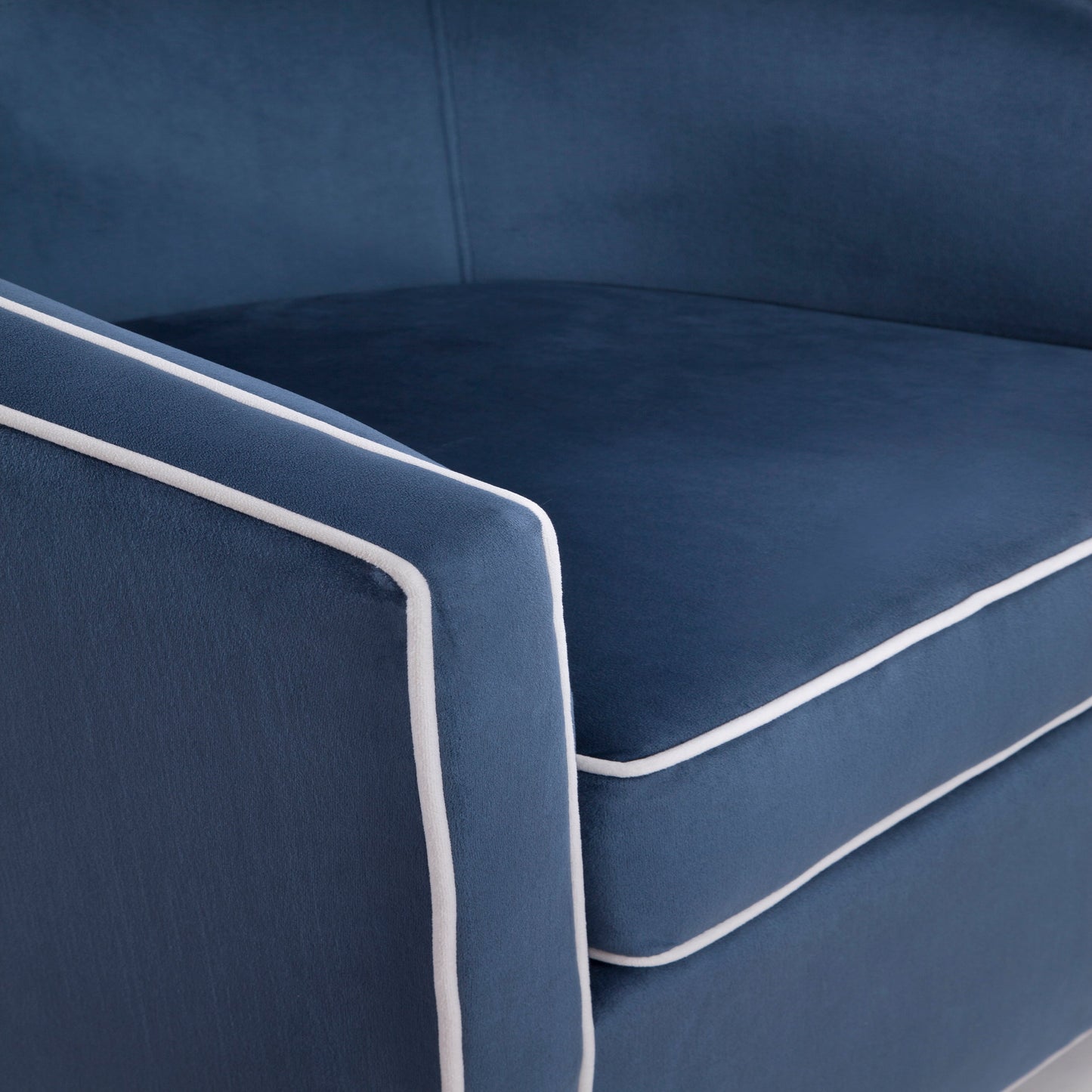 Upholstered Swivel Chair with Cream Welt, Sloped Arms and Removable Cushion