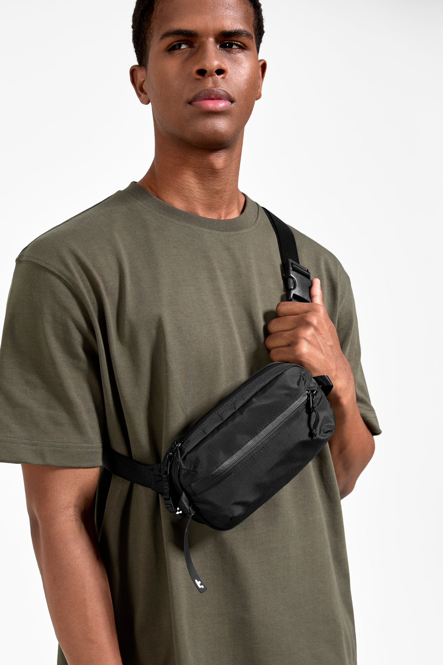 Tomtoc Aviator Chest Bag 1.5L (Black)