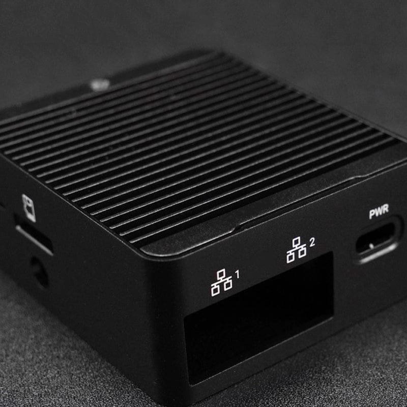Aluminium Cooling Case with Heat Sink for CM4 IoT Router Carrier Board