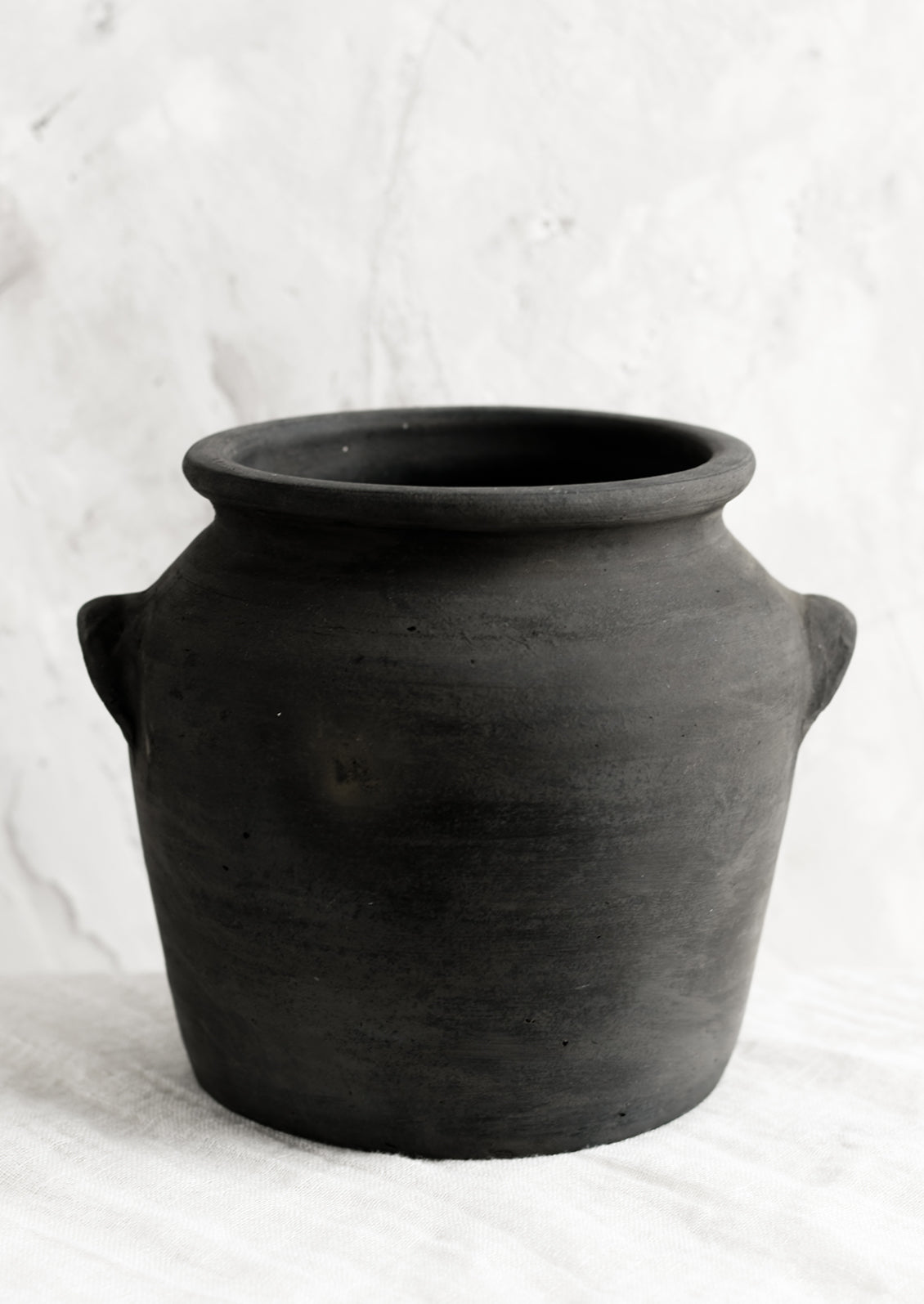 Antika Clay Pot